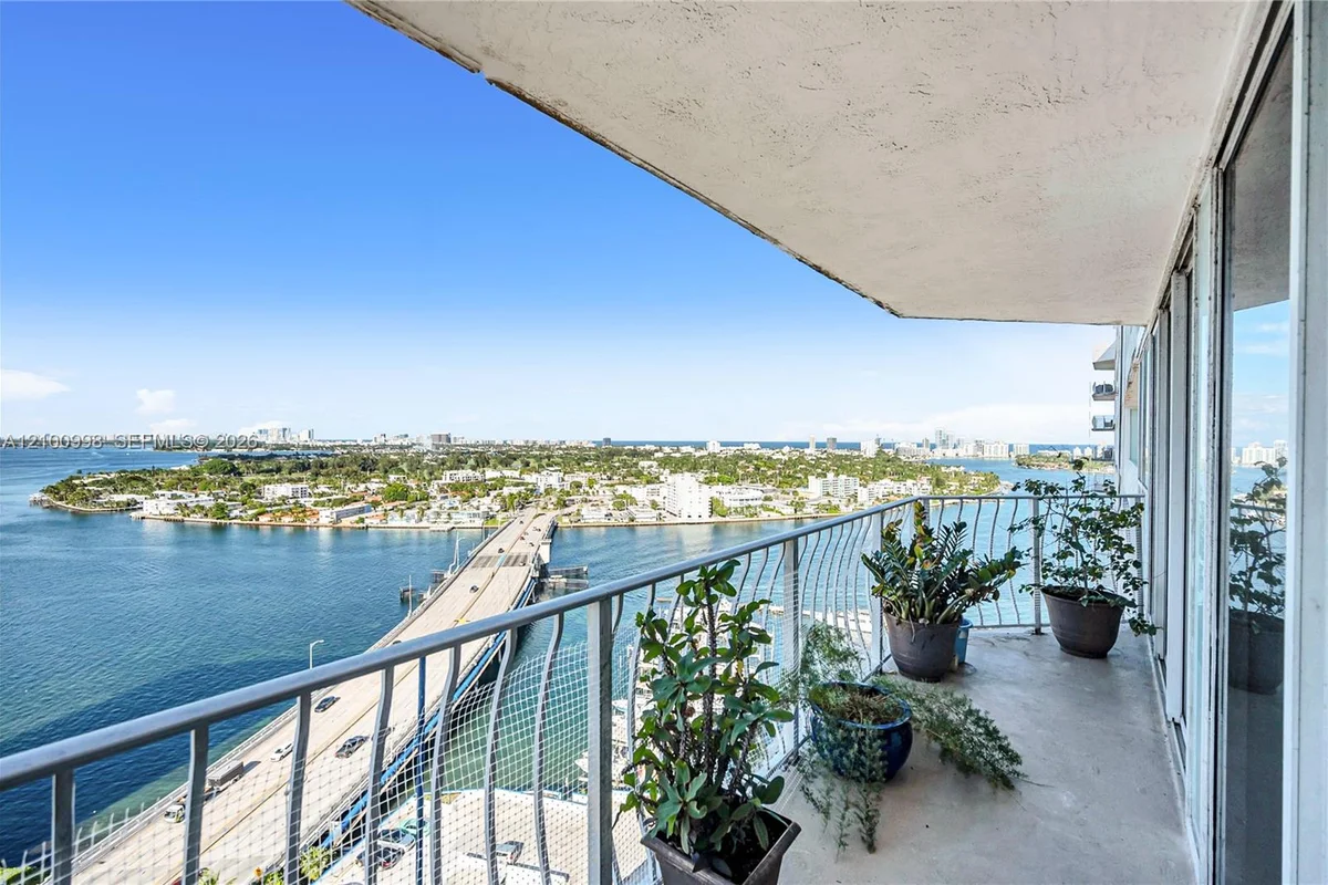 7601 E Treasure Dr #2412, North Bay Village: photo 1 of 12