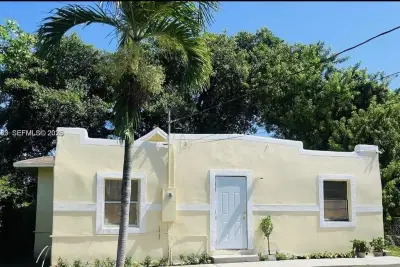 1137 NW 58th Ter, Miami: photo 1 of 8