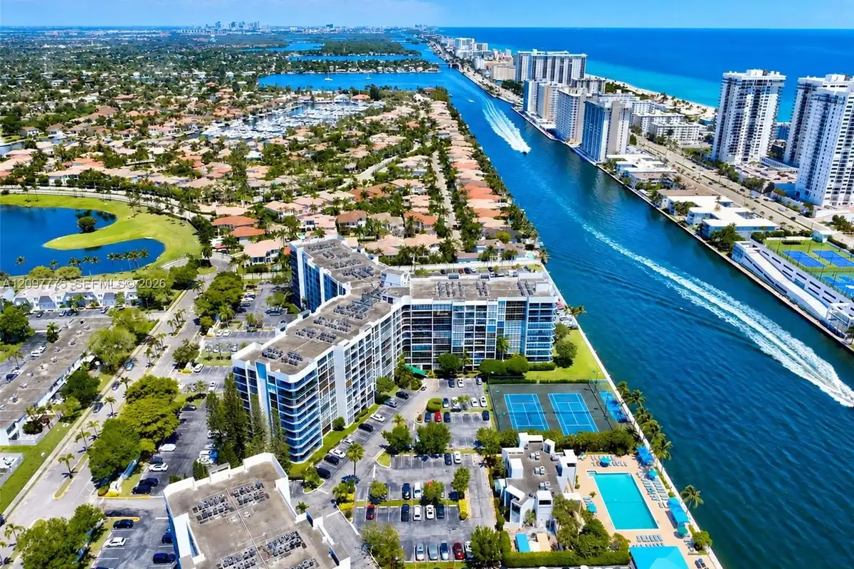 1000 Parkview Dr #610, Hallandale Beach: photo 1 of 17
