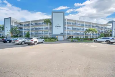 4008 Berkshire A, Deerfield Beach: photo 1 of 24