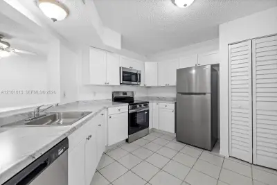 1055 N Franklin Ave #1055G, Homestead: photo 1 of 28