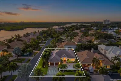 3220 W Channel Cir, Jupiter: photo 1 of 35