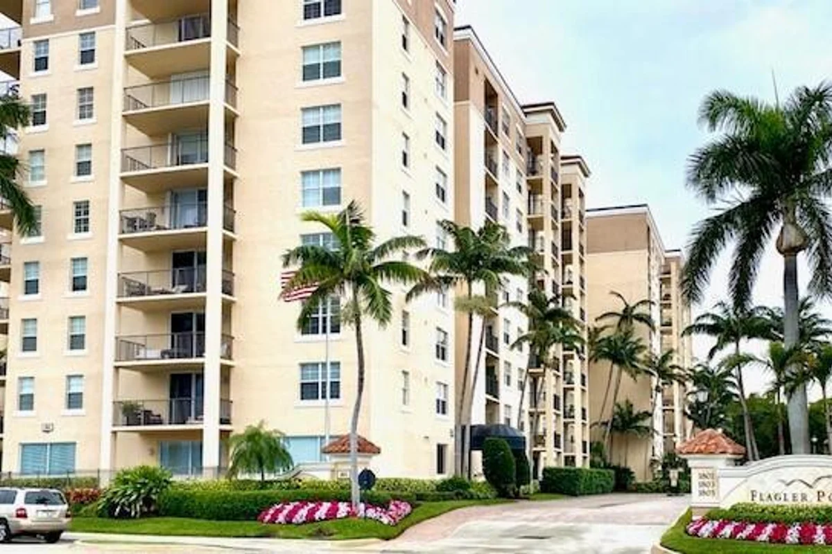 1801 N Flagler Dr #432, West Palm Beach: photo 1 of 19