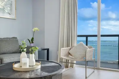 485 Brickell Ave #4309, Miami: photo 1 of 48