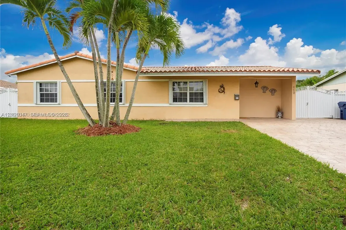 112 NE 206th Ter, Miami Gardens: photo 1 of 17