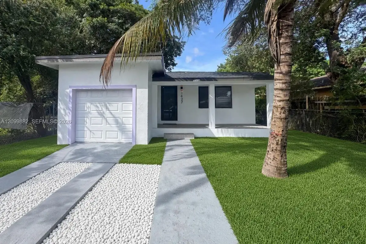 1427 NW 69th Ter, Miami: photo 1 of 24