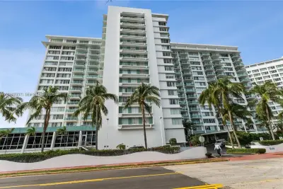 1000 West Ave #307, Miami Beach: photo 1 of 16