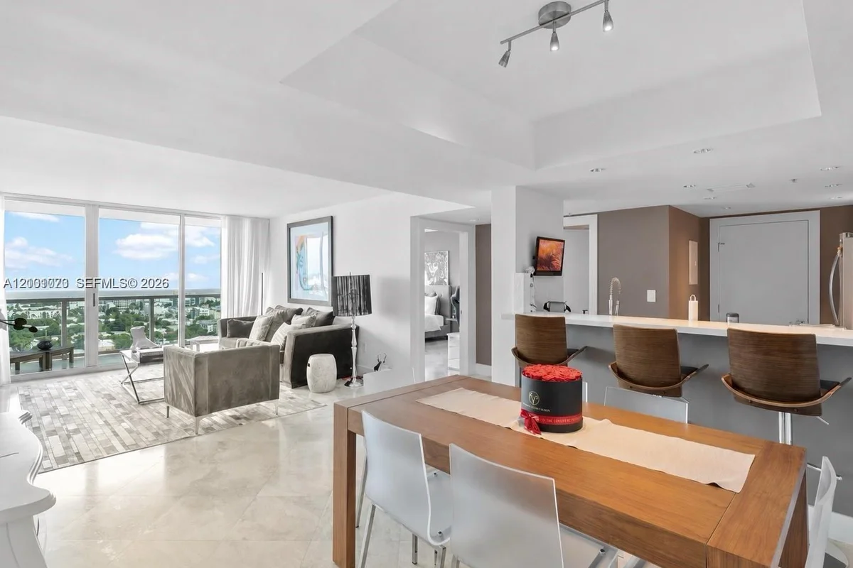 650 West Ave #2110, Miami Beach: photo 1 of 12