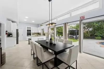 228 Flagler Ln, West Palm Beach: photo 1 of 20
