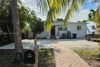 7600 NW 12th Ave, Miami: photo 1 of 14