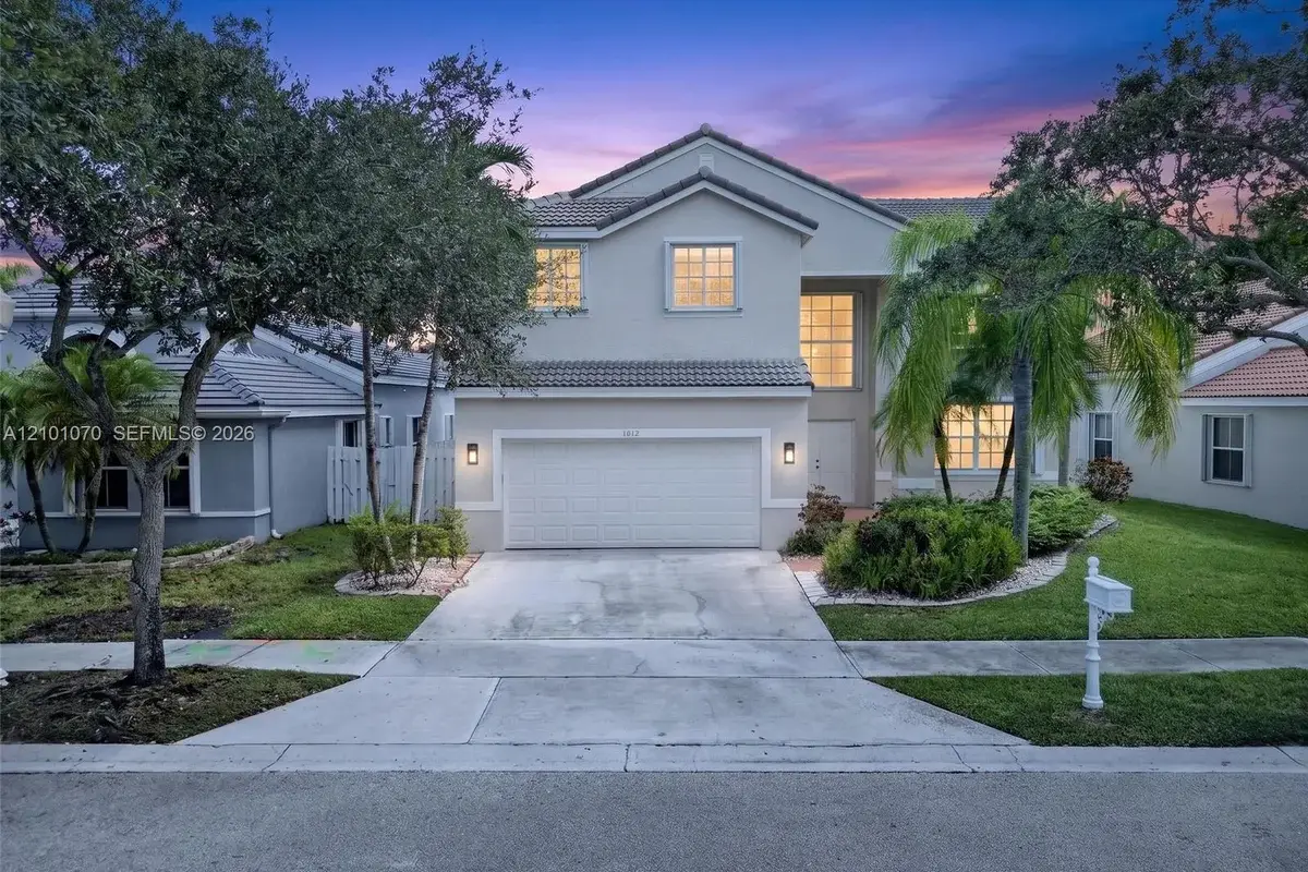 1012 Cedar Falls Dr, Weston: photo 1 of 40