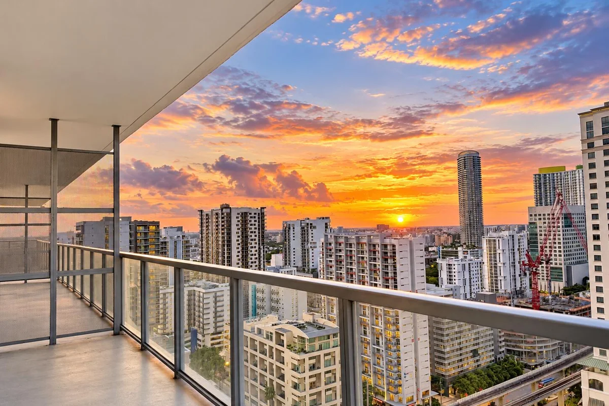 1111 SW 1st Ave #2823-N, Miami: photo 1 of 56