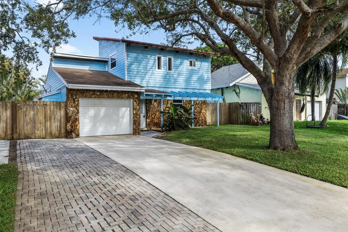 2552 Ella St, Delray Beach: photo 1 of 44