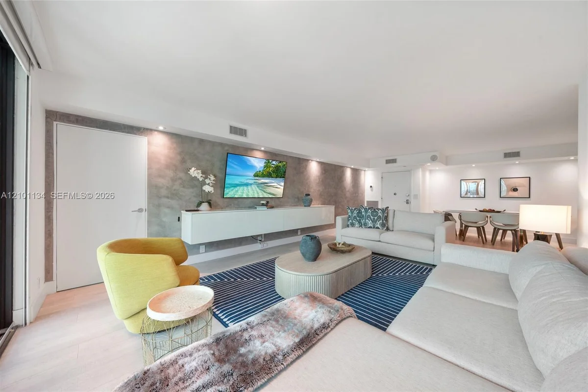 1111 Crandon Blvd #A1105, Key Biscayne: photo 1 of 29