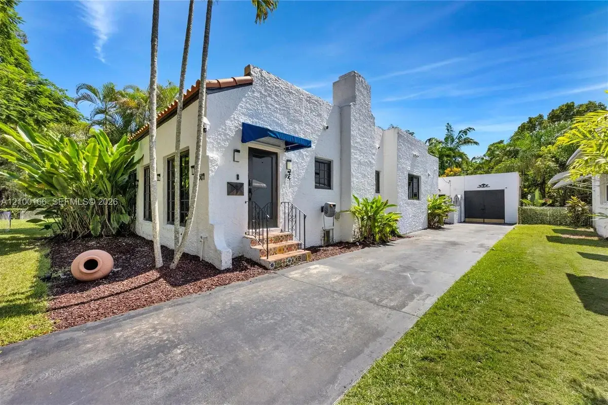 504 Majorca Ave, Coral Gables: photo 1 of 34