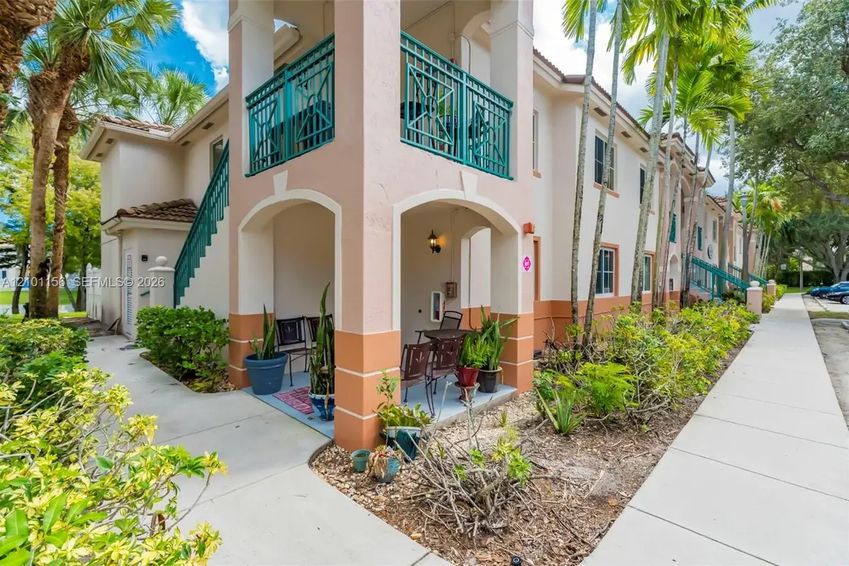 2125 NW 77th Way #101, Pembroke Pines: photo 1 of 30
