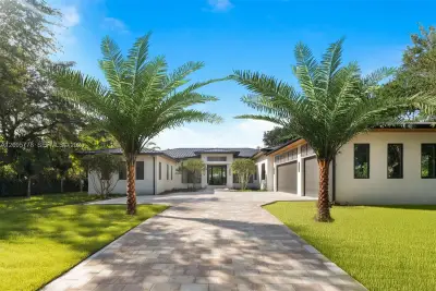 6600 SW 116th St, Pinecrest: photo 1 of 18