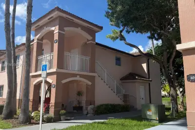 1251 SE 28th Ct #206, Homestead: photo 1 of 19