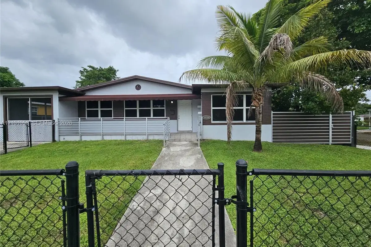 12735 N Miami Ave, North Miami: photo 1 of 30