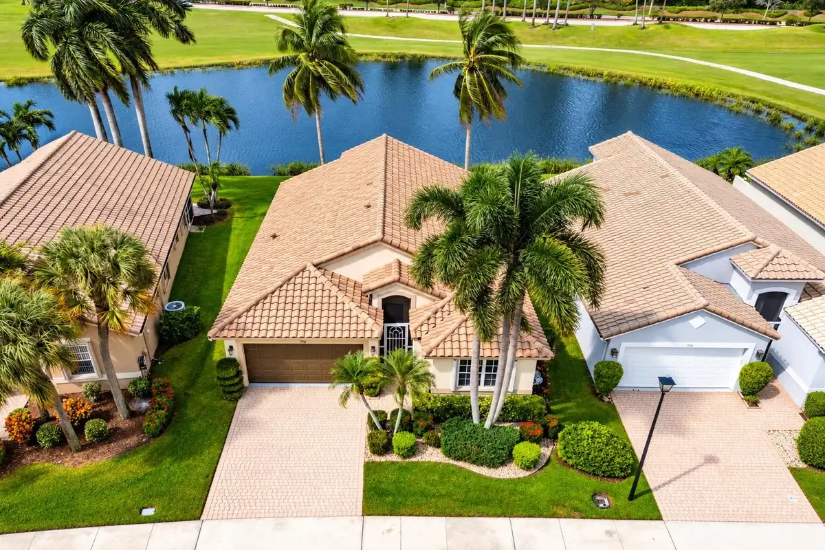7289 Haviland Cir, Boynton Beach: photo 1 of 54