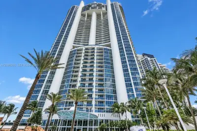 18101 Collins Ave #602, Sunny Isles Beach: photo 1 of 43