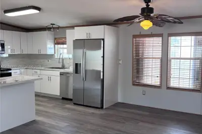 Home in Homestead: photo 1 of 31