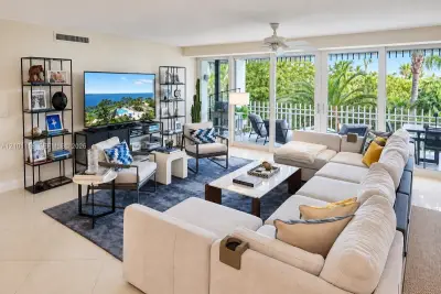 2 Grove Isle Dr #B305, Miami: photo 1 of 24