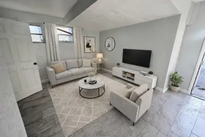 1132 NW 30th Ave #C, Fort Lauderdale: photo 1 of 15