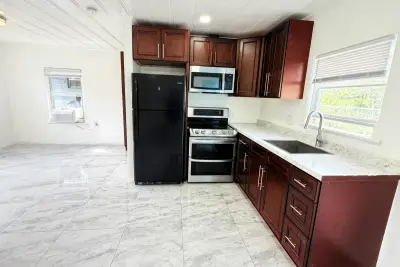 512 SE 21st Ave #B, Boynton Beach: photo 1 of 7