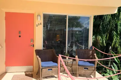 2825 NE 33rd Ave #208, Fort Lauderdale: photo 1 of 25