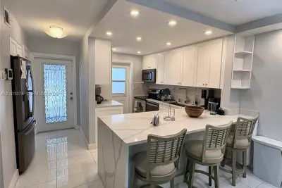 1040 SE 4th Ave #133, Deerfield Beach: photo 1 of 20