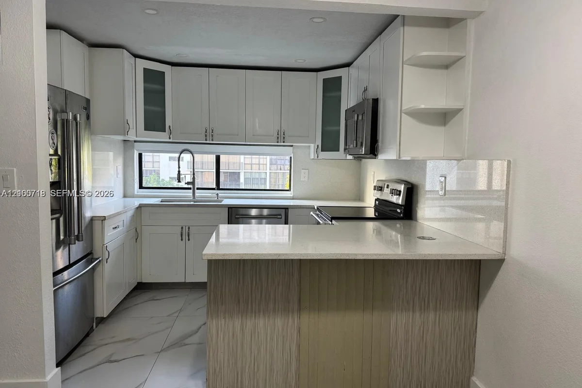 17021 N Bay Rd #627, Sunny Isles Beach: photo 1 of 21