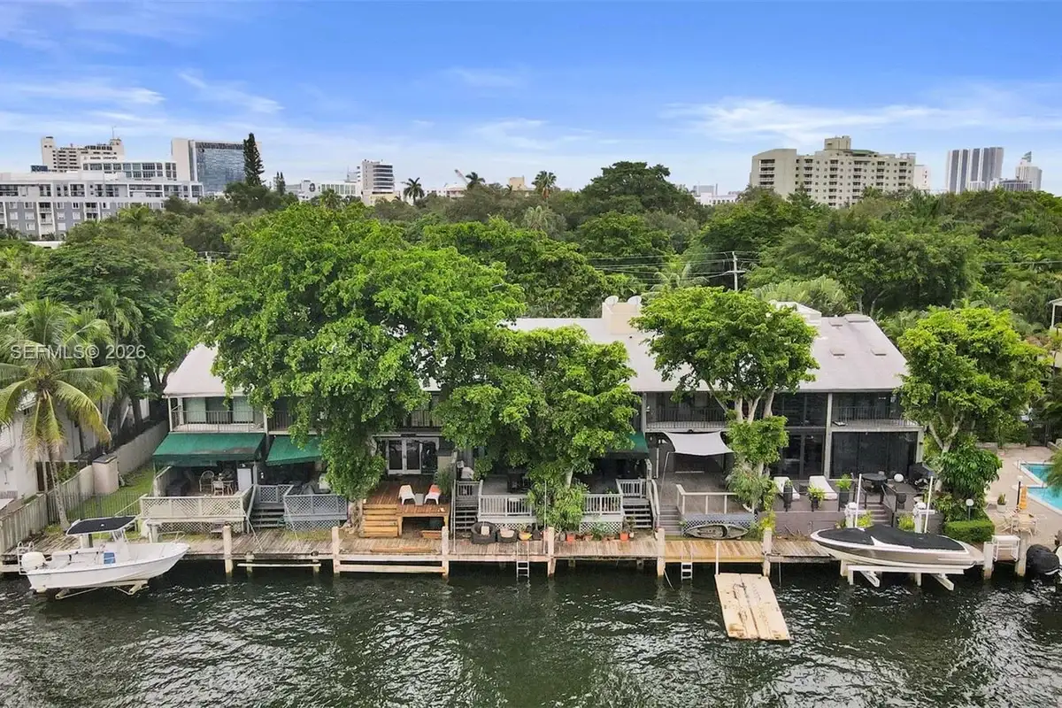1000 N River Dr #6, Miami: photo 1 of 46