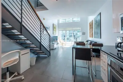 60 SW 13th St #3014, Miami: photo 1 of 26