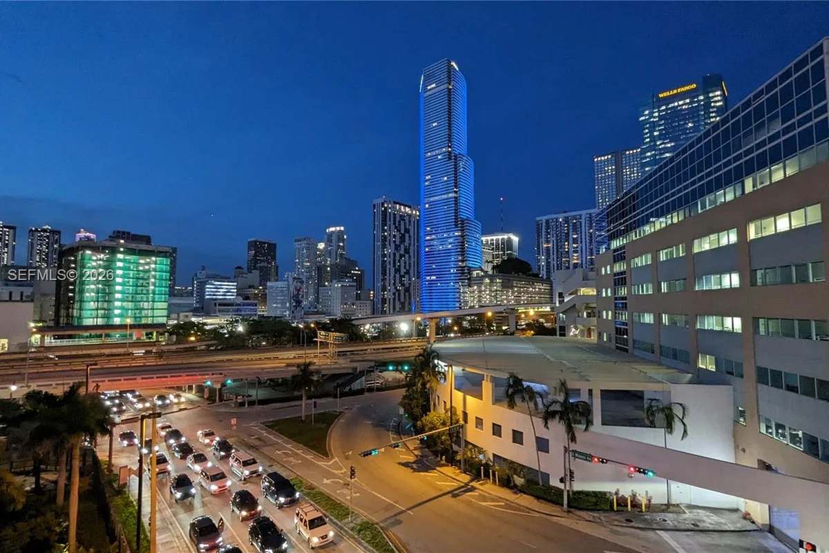 350 S Miami Ave #701, Miami: photo 1 of 22
