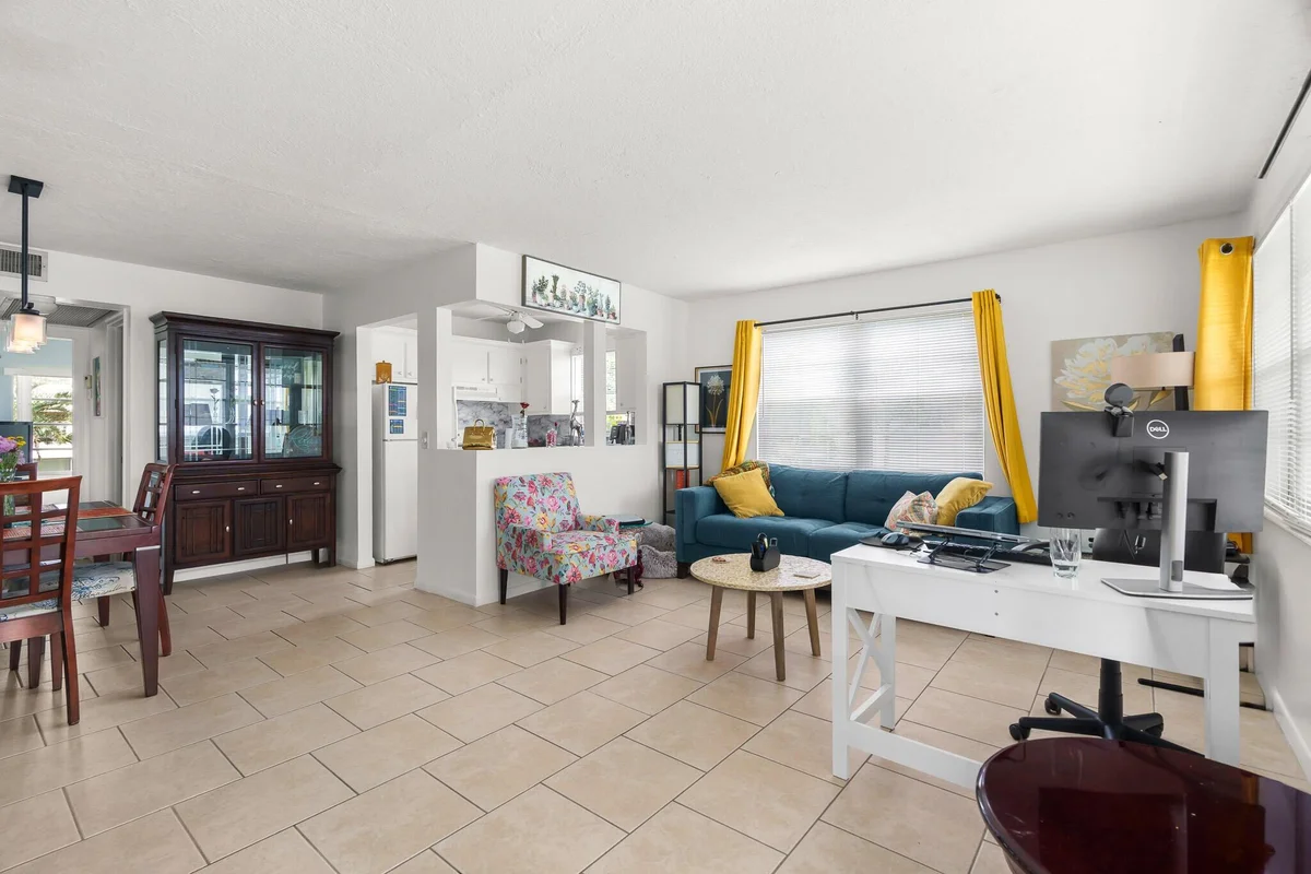 347 Windsor O, West Palm Beach: photo 1 of 11