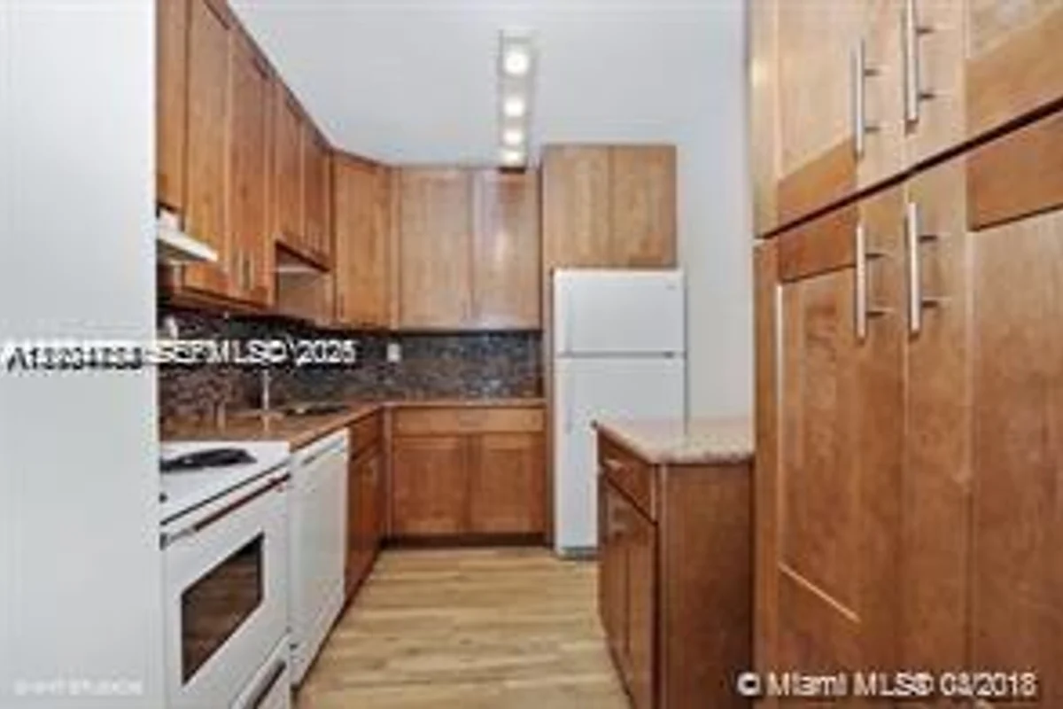 8267 SW 128th St #207, Pinecrest: photo 1 of 16