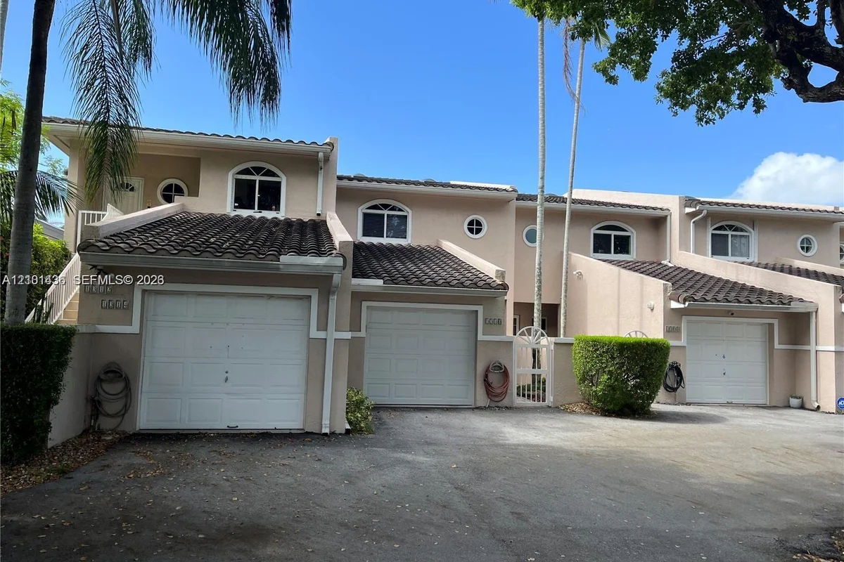 1314 NE 105th St #9, Miami Shores: photo 1 of 28