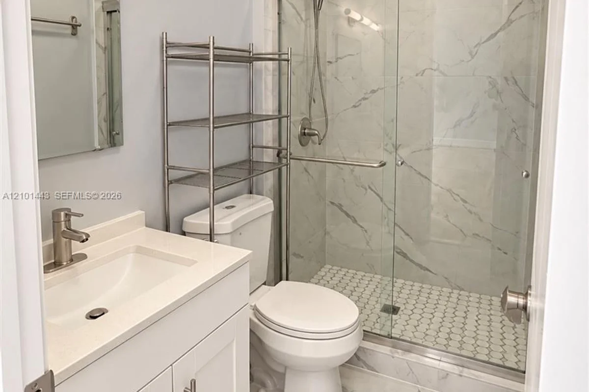 401 NW 43rd Ct #1, Oakland Park: photo 1 of 12