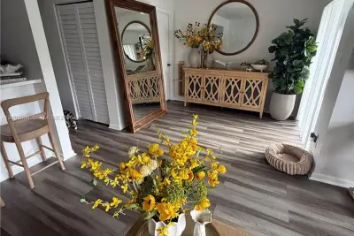 510 S Park Rd #14-10, Hollywood: photo 1 of 9