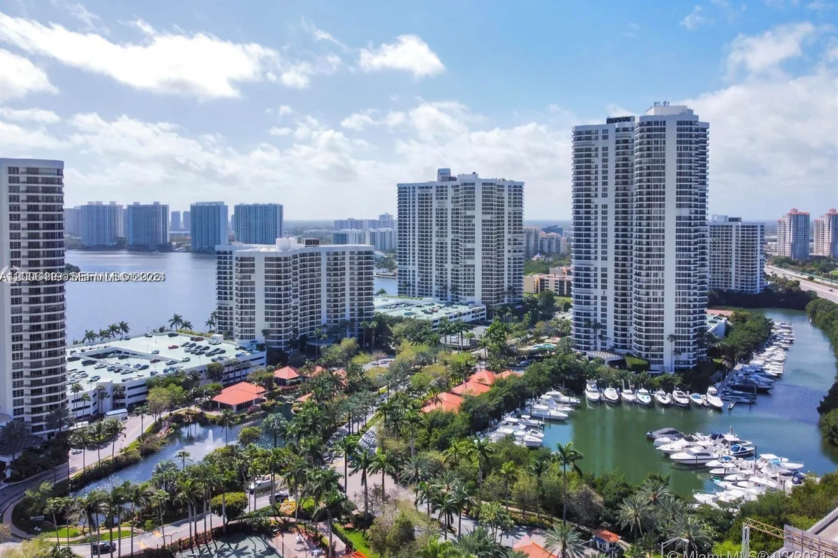 3600 Mystic Pointe Dr #1202, Aventura: photo 1 of 32