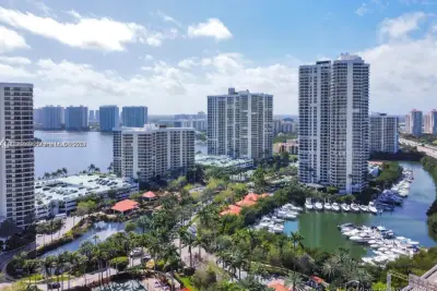 3600 Mystic Pointe Dr #1202, Aventura: photo 1 of 32