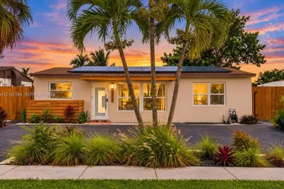 2639 Sherman St, Hollywood: photo 1 of 49