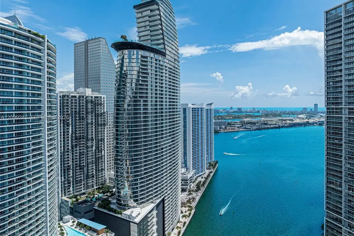 300 Biscayne Blvd Way #5105W, Miami: photo 1 of 57