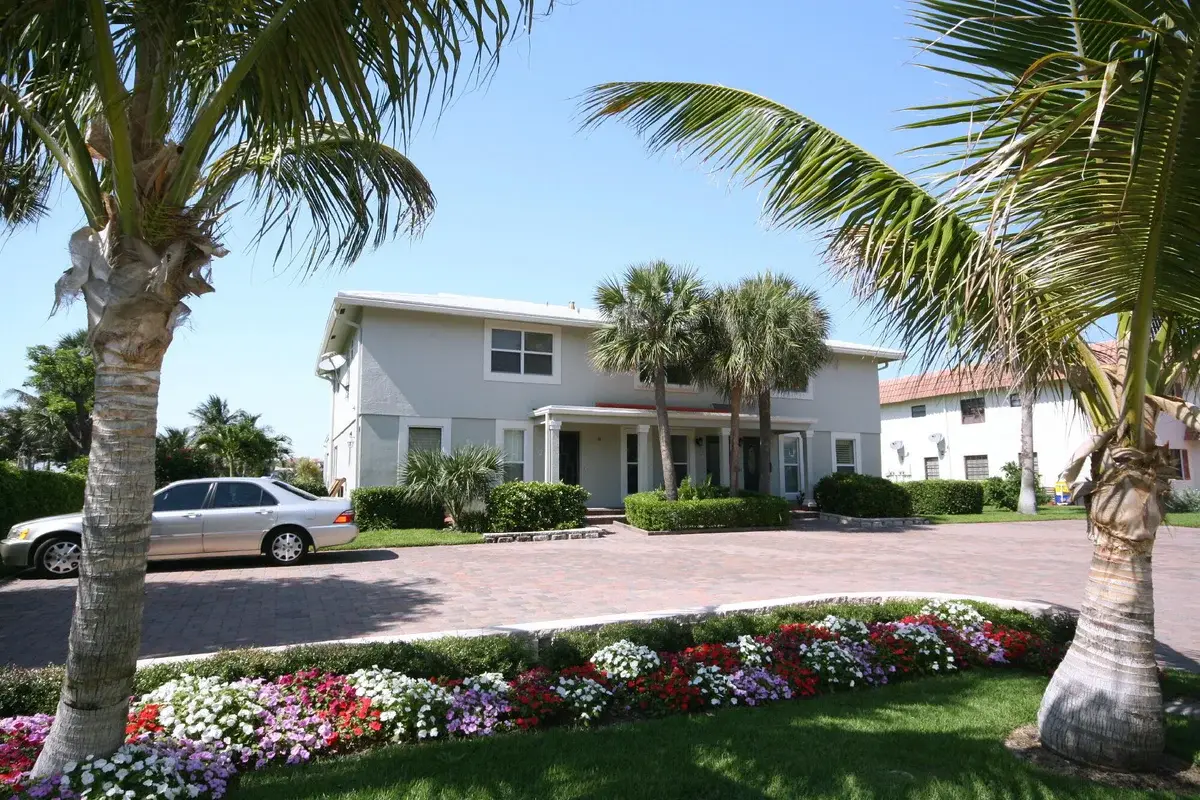 1019 Bel Air Dr #B, Highland Beach: photo 1 of 11