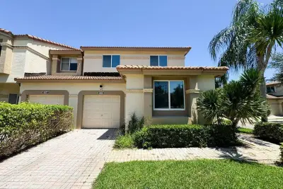 6819 Via Regina, Boca Raton: photo 1 of 20