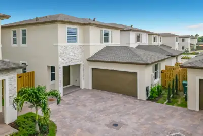 18848 SW 314th St, Homestead: photo 1 of 33