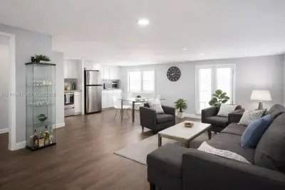 3120 W Hallandale Beach Blvd #613, Hallandale Beach: photo 1 of 13