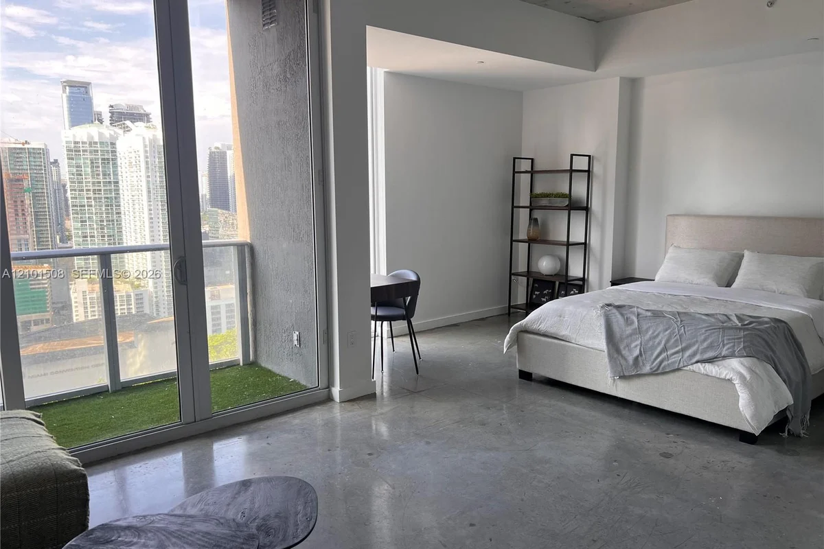 151 SE 1st St #2907, Miami: photo 1 of 13