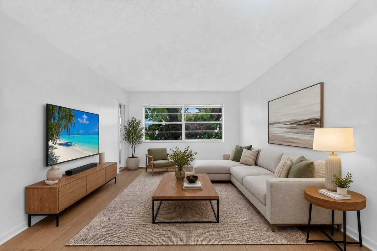 5061 W Oakland Park Blvd #113, Lauderdale Lakes: photo 1 of 16